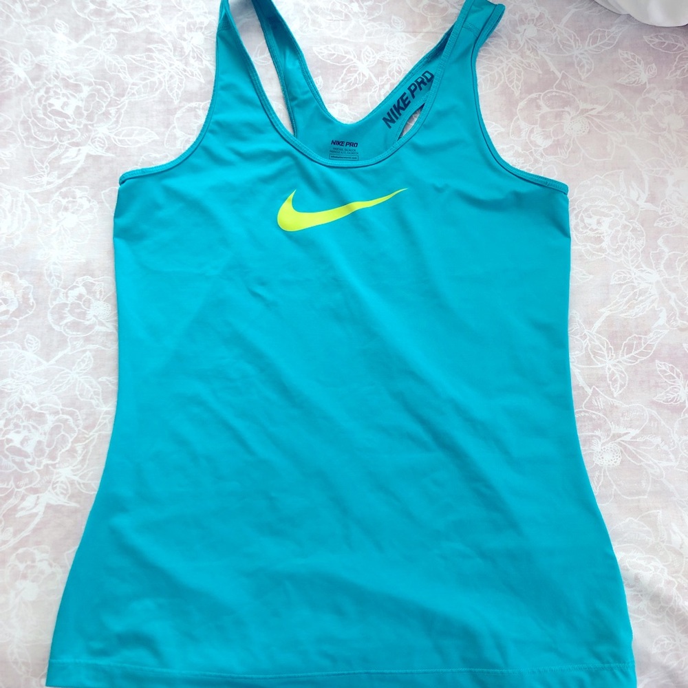 Nike Pro Tank